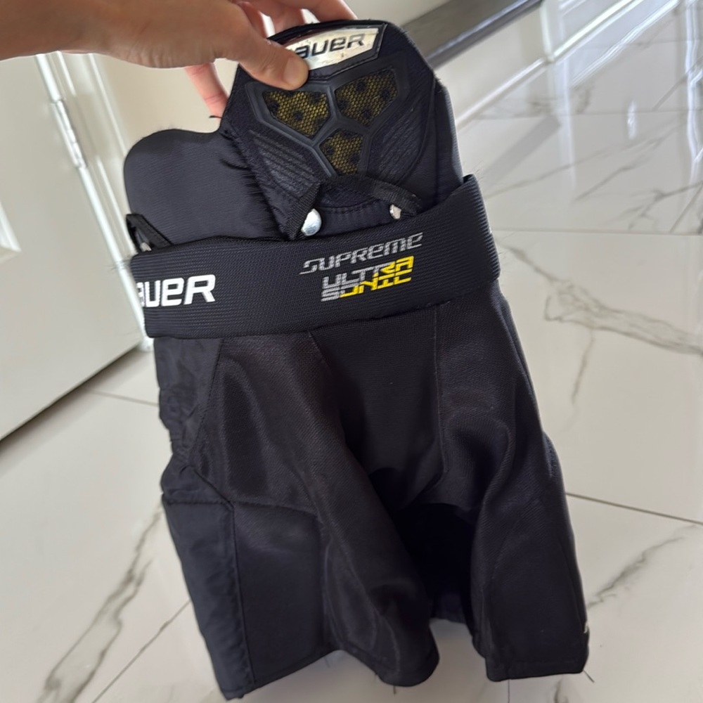 Bauer Supreme Hockey shorts in size small